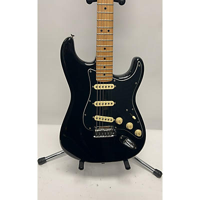 Fender Used Fender Player Stratocaster Black Solid Body Electric Guitar