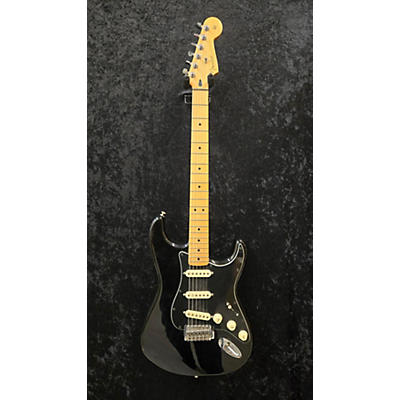 Fender Used Fender Player Stratocaster Black Solid Body Electric Guitar