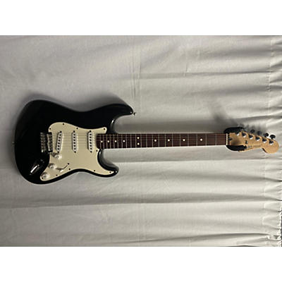 Fender Used Fender Player Stratocaster Black Solid Body Electric Guitar