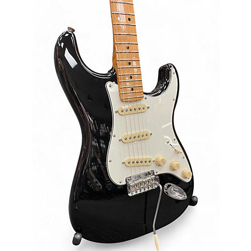 Fender Used Fender Player Stratocaster Black Solid Body Electric Guitar Black