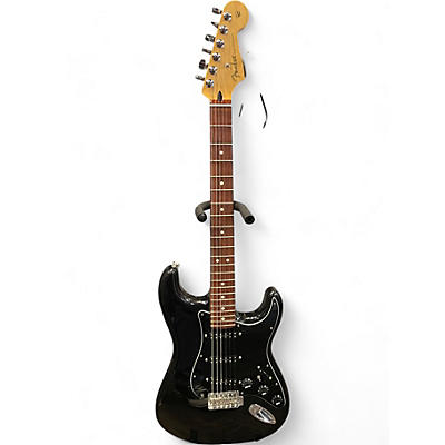 Fender Used Fender Player Stratocaster Black Solid Body Electric Guitar