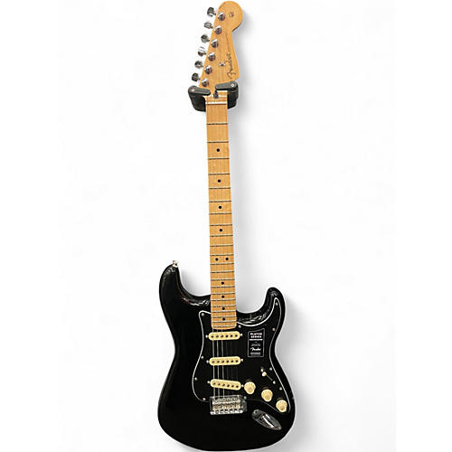 Used Fender Player Stratocaster Black Solid Body Electric Guitar Black
