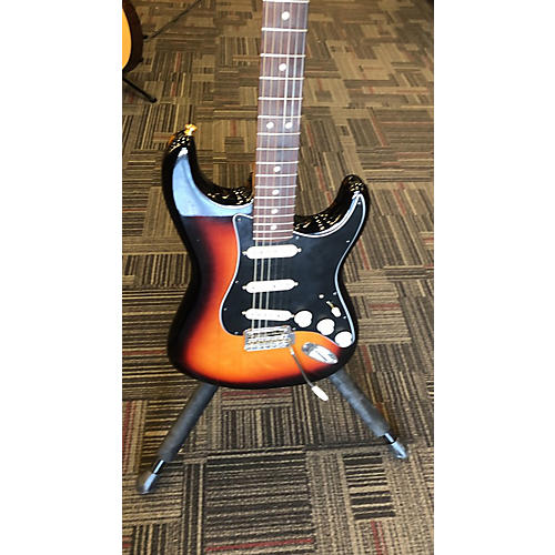 Fender Used Fender Player Stratocaster Brown Sunburst Solid Body Electric Guitar Brown Sunburst