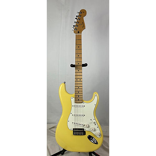 Fender Used Fender Player Stratocaster Buttercream Solid Body Electric Guitar Buttercream