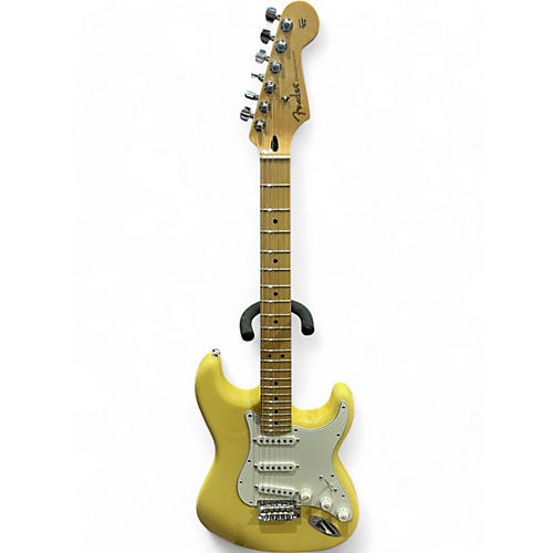 Fender Used Fender Player Stratocaster Buttercream Solid Body Electric Guitar Buttercream