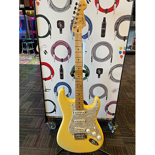 Fender Used Fender Player Stratocaster Buttercream Solid Body Electric Guitar Buttercream