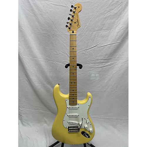 Fender Used Fender Player Stratocaster Buttercream Solid Body Electric Guitar Buttercream