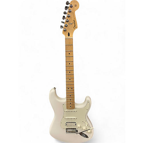 Fender Used Fender Player Stratocaster HSS Arctic White Solid Body Electric Guitar Arctic White