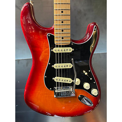 Fender Used Fender Player Stratocaster HSS Cherry Sunburst Solid Body Electric Guitar