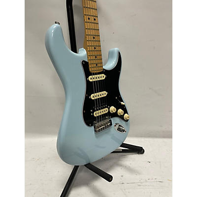 Fender Used Fender Player Stratocaster HSS Light Blue Solid Body Electric Guitar