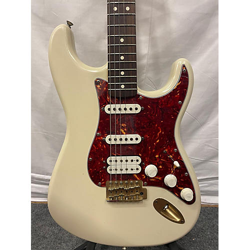 Fender Used Fender Player Stratocaster HSS Olympic White Solid Body Electric Guitar Olympic White