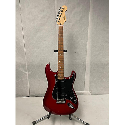 Fender Used Fender Player Stratocaster HSS Pau Ferro Candy Apple Red Solid Body Electric Guitar Candy Apple Red