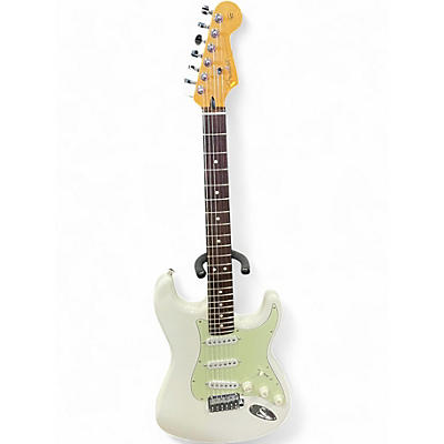 Used Fender Player Stratocaster HSS Polar White Solid Body Electric Guitar