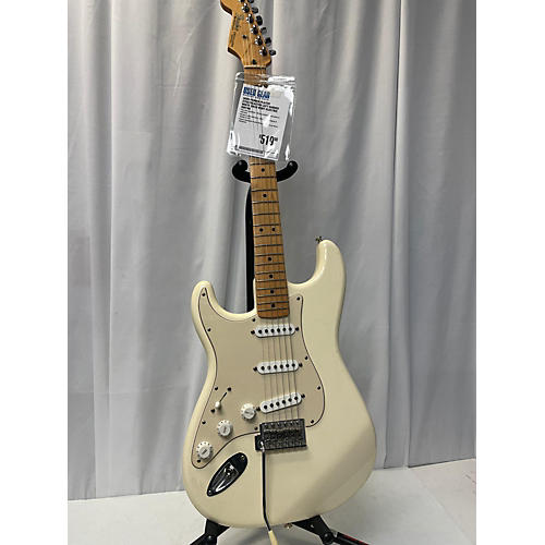 Fender Used Fender Player Stratocaster Left Handed White Solid Body Electric Guitar White