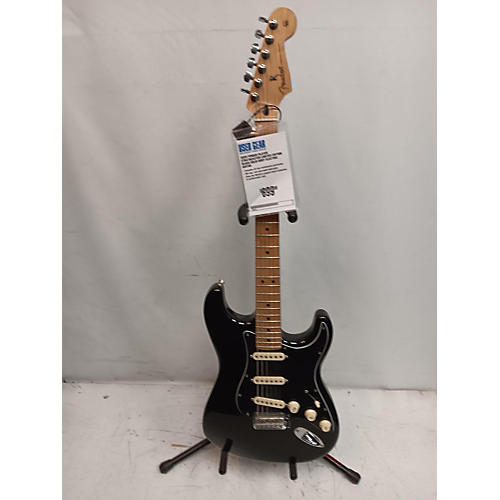 Fender Used Fender Player Stratocaster Limited Edition Black Solid Body Electric Guitar Limited Edition Black