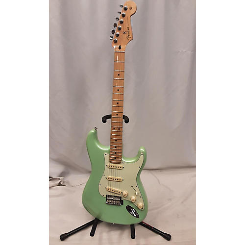 Fender Used Fender Player Stratocaster Mint Green Solid Body Electric Guitar Mint Green