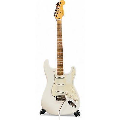 Fender Used Fender Player Stratocaster Olympic White Solid Body Electric Guitar