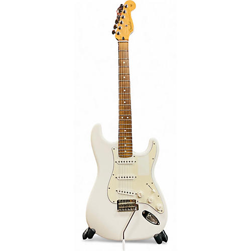 Fender Used Fender Player Stratocaster Olympic White Solid Body Electric Guitar Olympic White