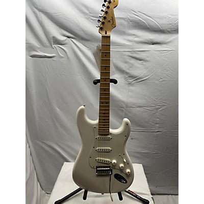 Fender Used Fender Player Stratocaster Polar White Solid Body Electric Guitar