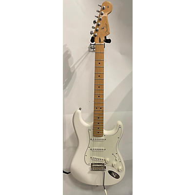 Fender Used Fender Player Stratocaster Polar White Solid Body Electric Guitar