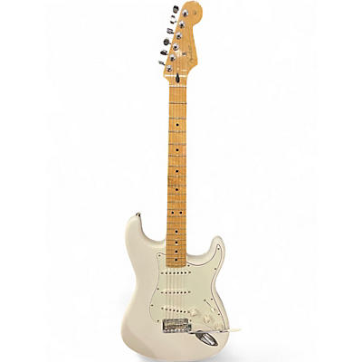 Used Fender Player Stratocaster Polar White Solid Body Electric Guitar