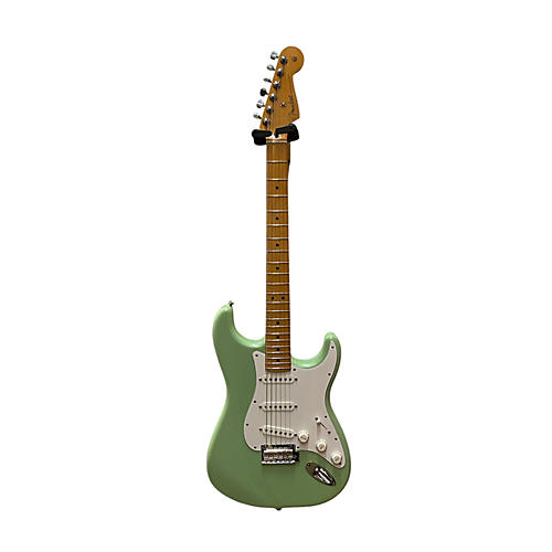 Fender Used Fender Player Stratocaster Seafoam Pearl Solid Body Electric Guitar Seafoam Pearl