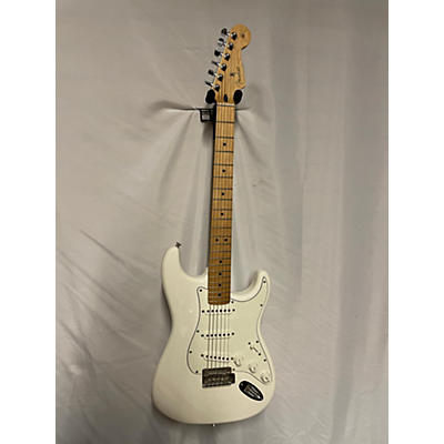 Fender Used Fender Player Stratocaster WHITE Solid Body Electric Guitar