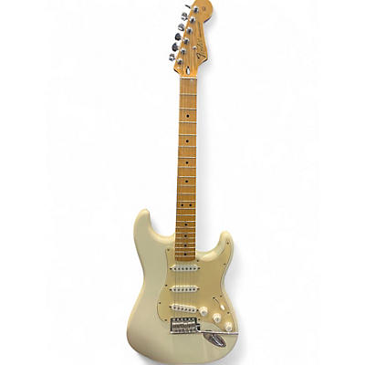 Used Fender Player Stratocaster White Solid Body Electric Guitar