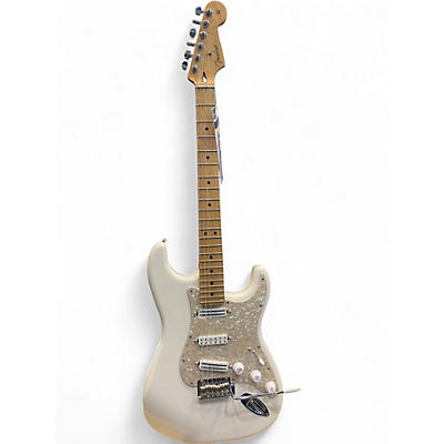 Used Fender Player Stratocaster White Solid Body Electric Guitar