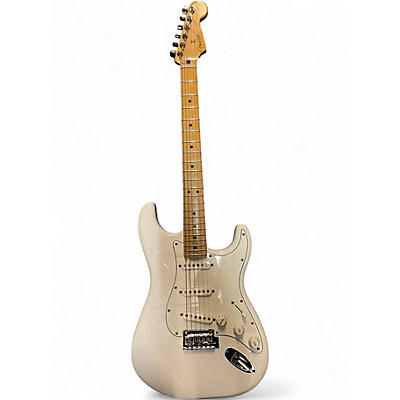 Used Fender Player Stratocaster White Solid Body Electric Guitar