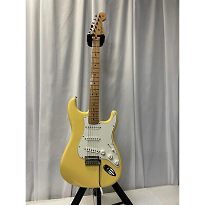 Fender Used Fender Player Stratocaster Yellow Solid Body Electric Guitar