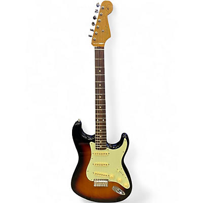 Used Fender Robert Cray Stratocaster 3 Color Sunburst Solid Body Electric Guitar
