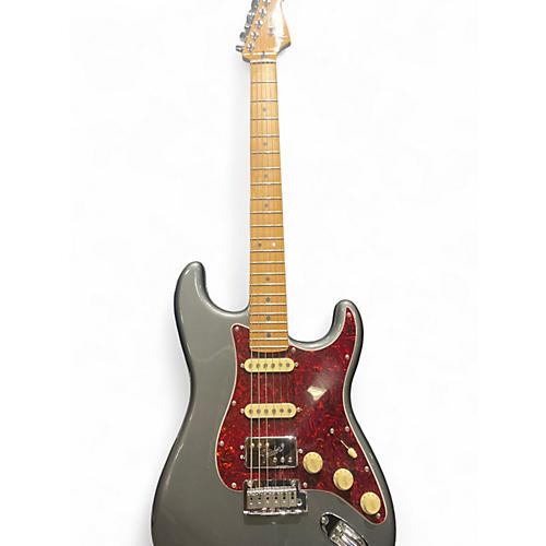 Used Fender STRAT SILVER SATIN  Solid Body Electric Guitar SILVER SATIN