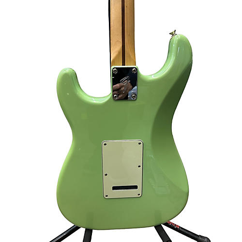 Fender Used Fender STRATOCASTER LTD PLAYER LIME GREEN Solid Body Electric Guitar LIME GREEN