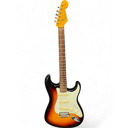 Used Fender STRATOCASTER VINTAGE II 1961 3 Color Sunburst Solid Body Electric Guitar 3 Color Sunburst