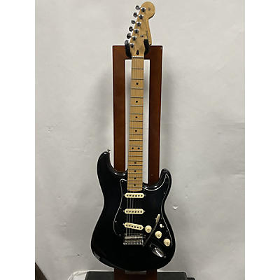 Fender Used Fender Special Edition Player Stratocaster Black Solid Body Electric Guitar