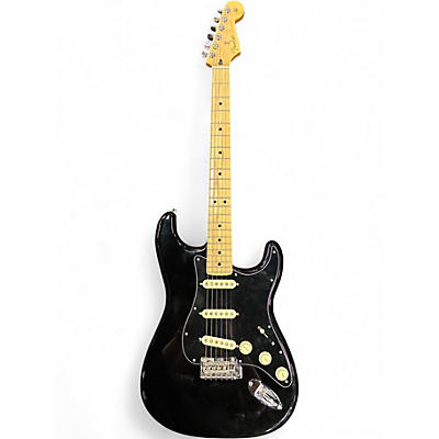 Used Fender Special Edition Player Stratocaster MN Black Solid Body Electric Guitar