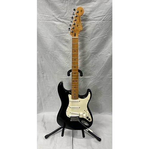 Fender Used Fender Standard Roland Stratocaster Black Solid Body Electric Guitar Black