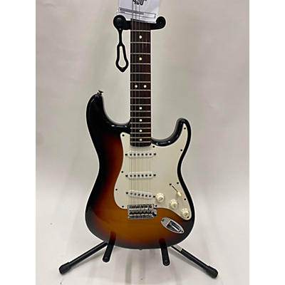 Fender Used Fender Standard Stratocaster 2 Color Sunburst Solid Body Electric Guitar