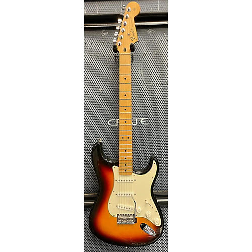 Fender Used Fender Standard Stratocaster 3 Tone Sunburst Solid Body Electric Guitar 3 Tone Sunburst