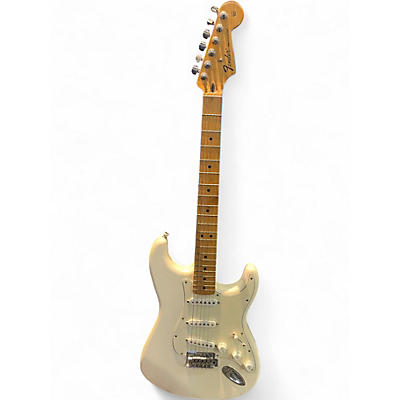 Used Fender Standard Stratocaster Arctic White Solid Body Electric Guitar