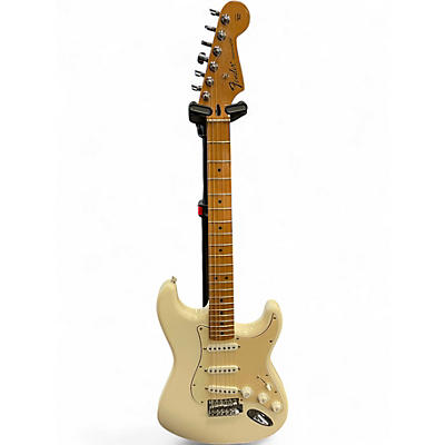 Used Fender Standard Stratocaster Artic White Solid Body Electric Guitar