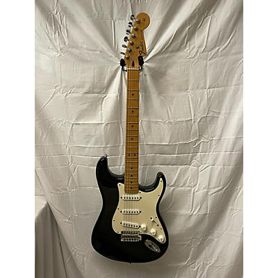 Fender Used Fender Standard Stratocaster Black Solid Body Electric Guitar