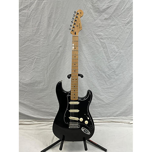 Fender Used Fender Standard Stratocaster Black Solid Body Electric Guitar Black