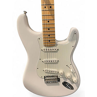 Used Fender Standard Stratocaster Classic White Solid Body Electric Guitar