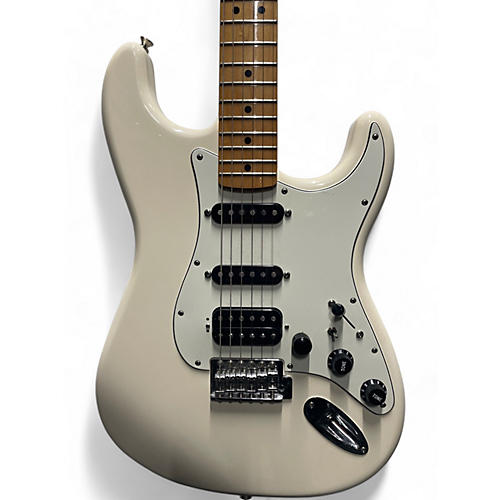 Fender Used Fender Standard Stratocaster HSS Alpine White Solid Body Electric Guitar Alpine White