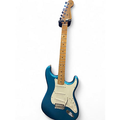 Used Fender Standard Stratocaster Lake Placid Blue Solid Body Electric Guitar Lake Placid Blue