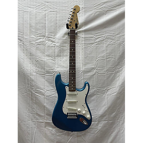 Fender Used Fender Standard Stratocaster Metallic Blue Solid Body Electric Guitar Metallic Blue