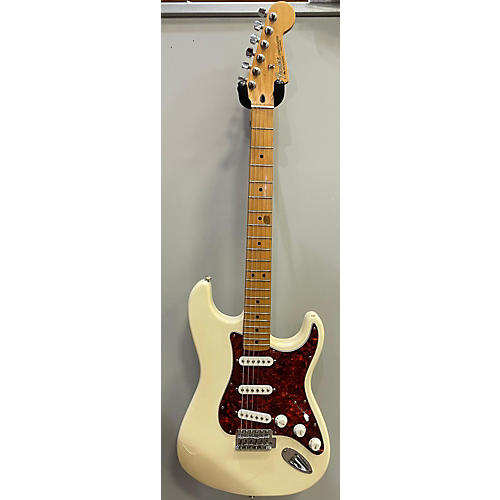 Fender Used Fender Standard Stratocaster Olympic White Solid Body Electric Guitar Olympic White