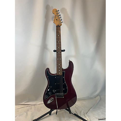 Fender Used Fender Standard Stratocaster Red Solid Body Electric Guitar Red